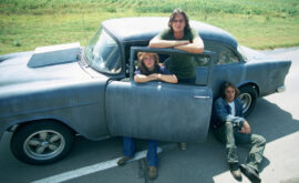 Carretera asfaltada en dos direcciones (Monte Hellman, 1971)